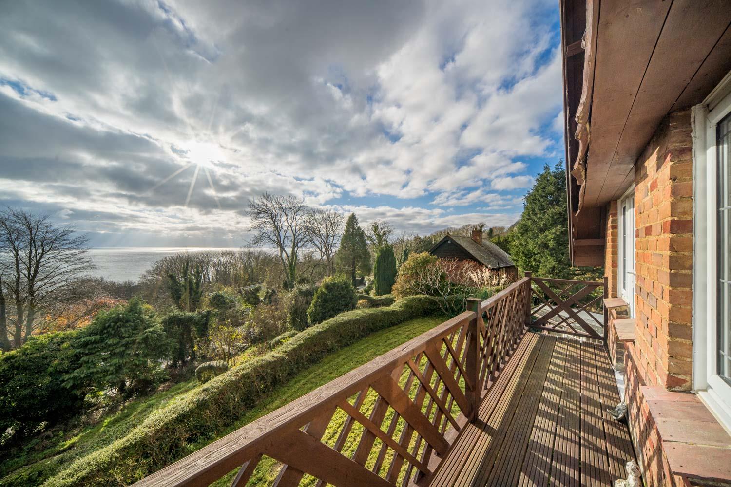 Isle of Wight House Detached Property For Sale in St Lawrence